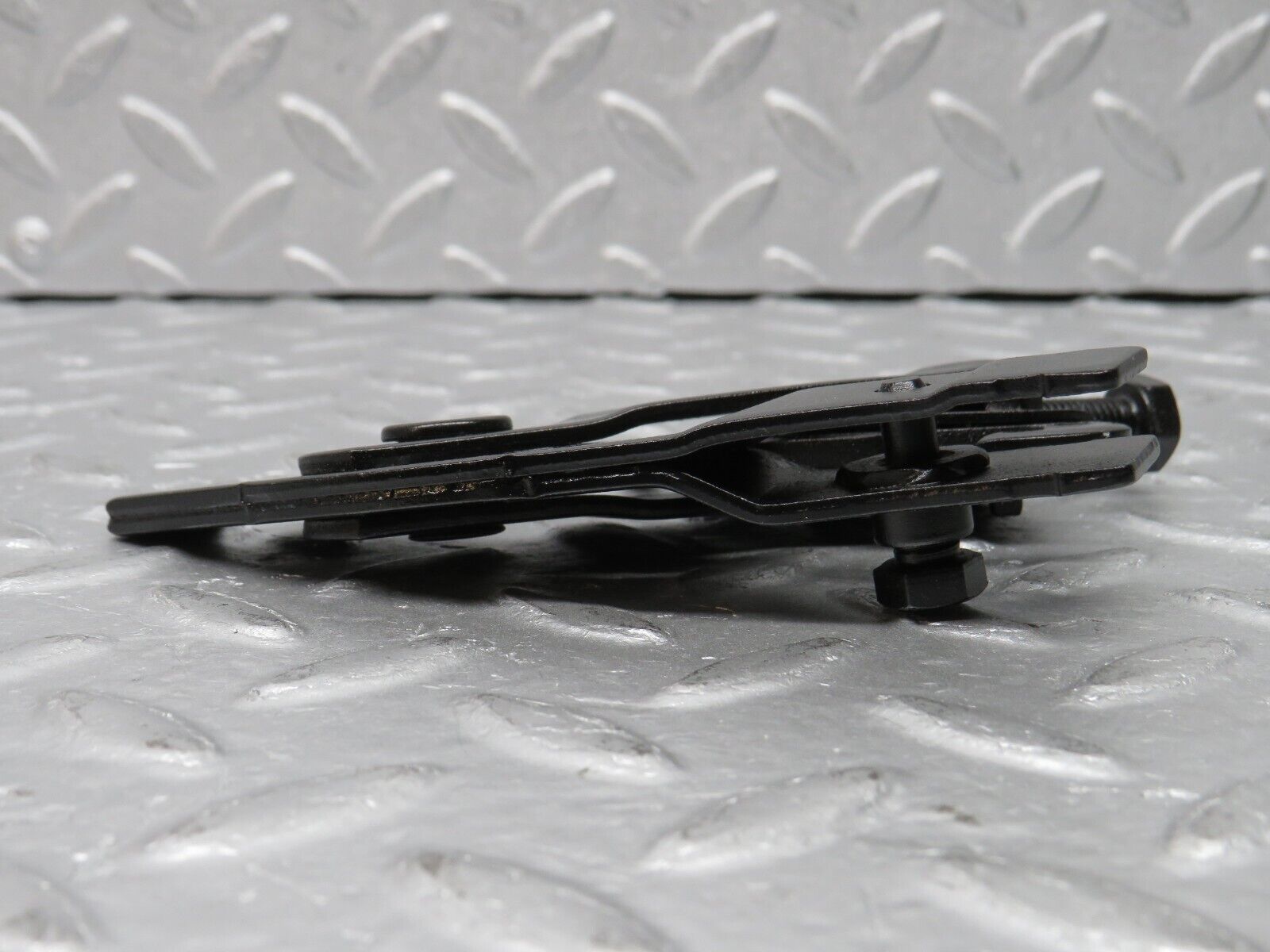 38530 Mercedes-Benz R129 280SL Coupe Handbrake Adjusting Handbrake Regulator