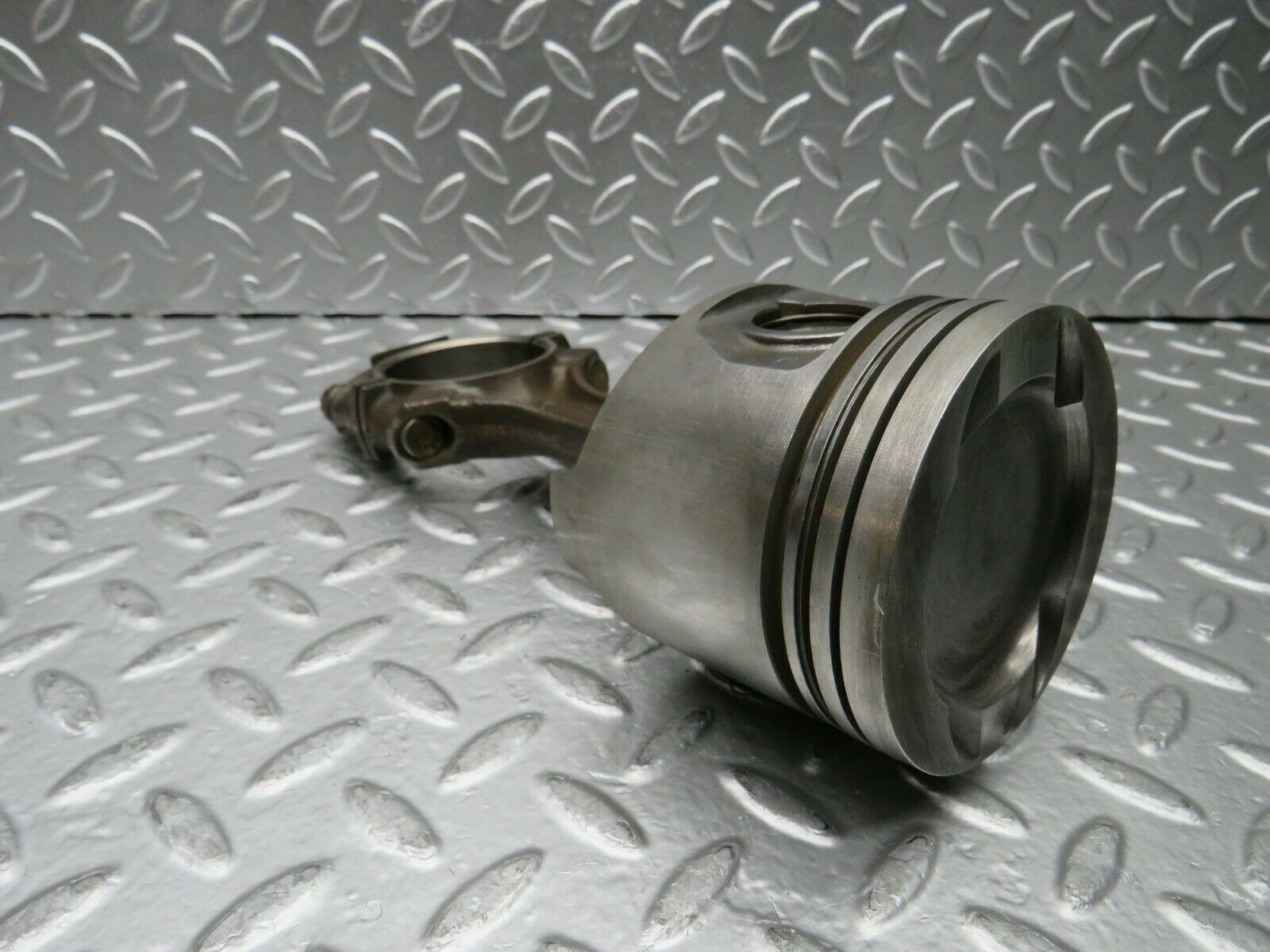 22801 Mercedes-Benz C107 450SLC Coupe Piston With Connecting Rod 92.48 mm