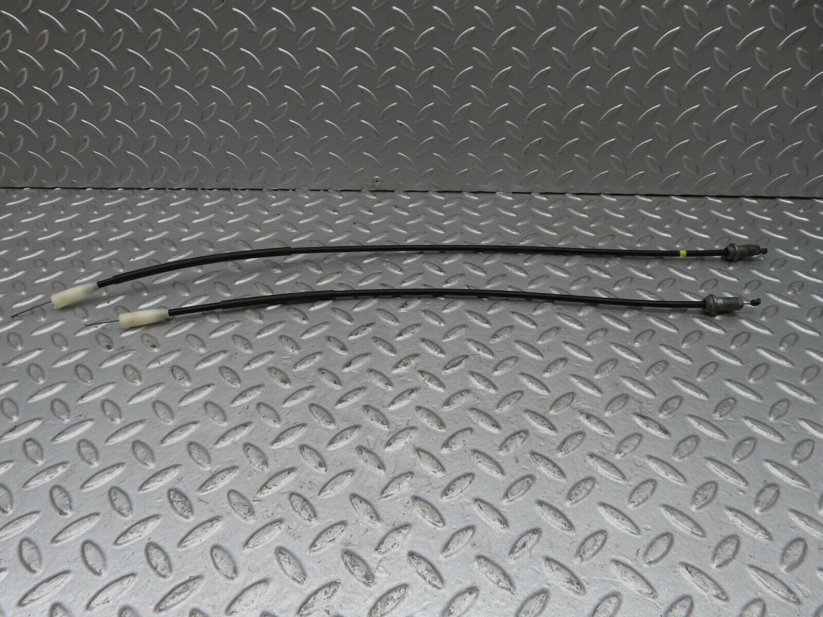 13596 Mercedes-Benz W123 200 Heater Control Cable