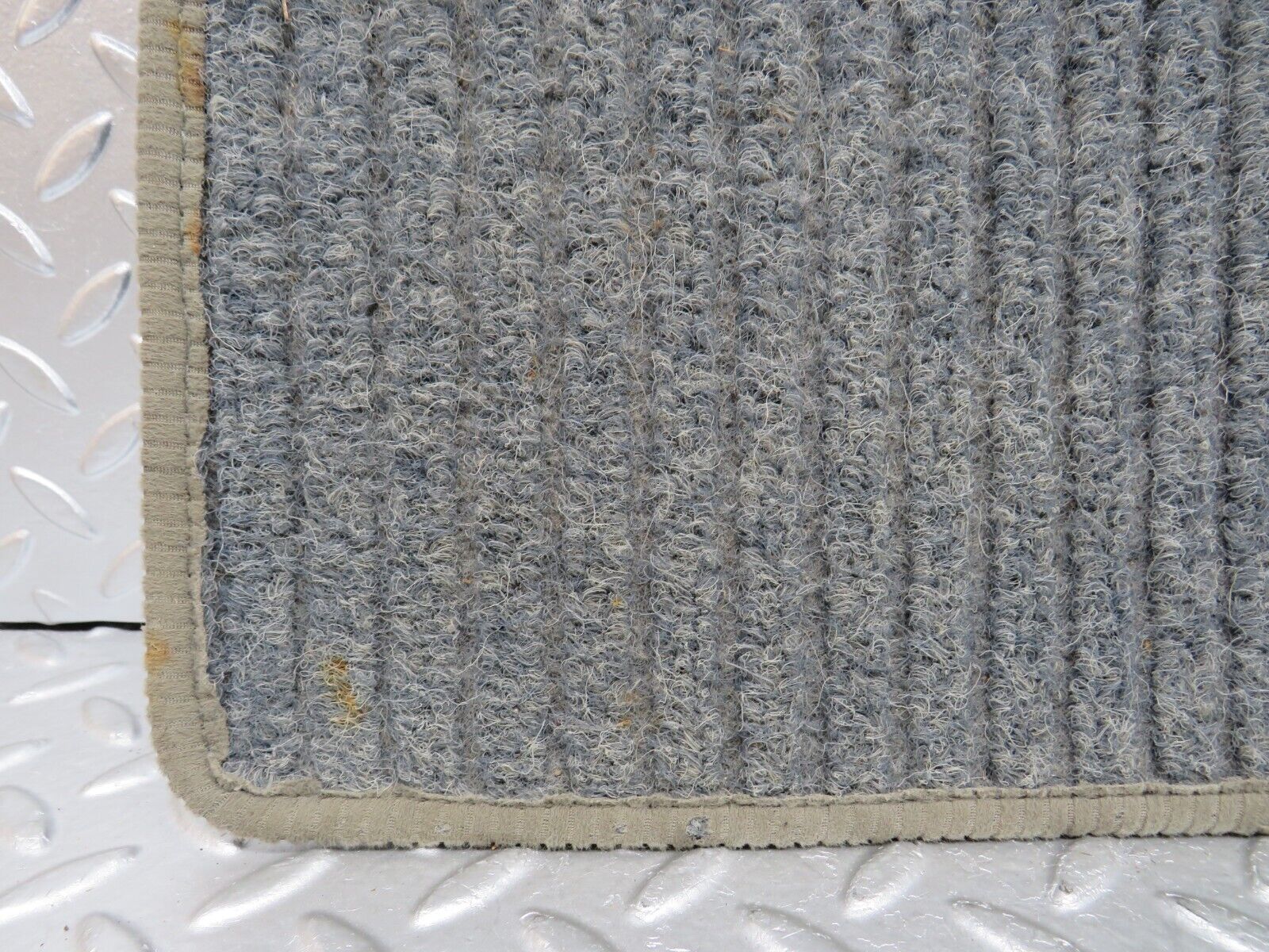 32336 Mercedes-Benz S124 300TE Wagon Rear Right Floor Carpet Mat Grey