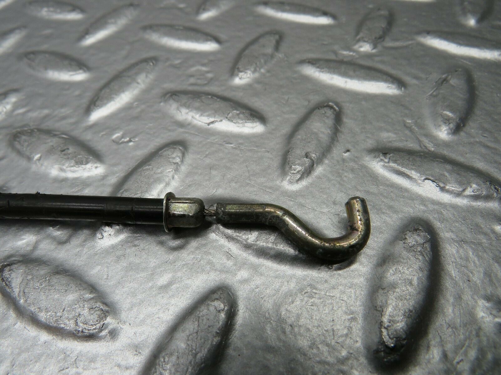 22590 Mercedes-Benz C124 E220 Coupe Door Lock Cable