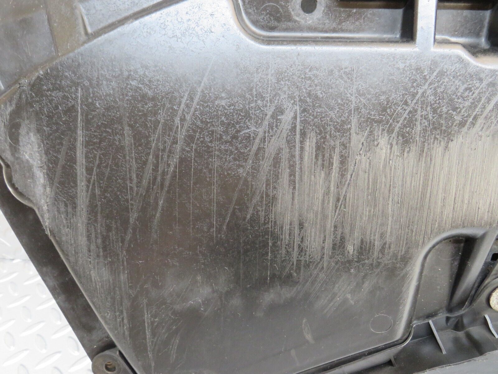 35123 Mercedes-Benz W221 Engine Bay Undertray Cover