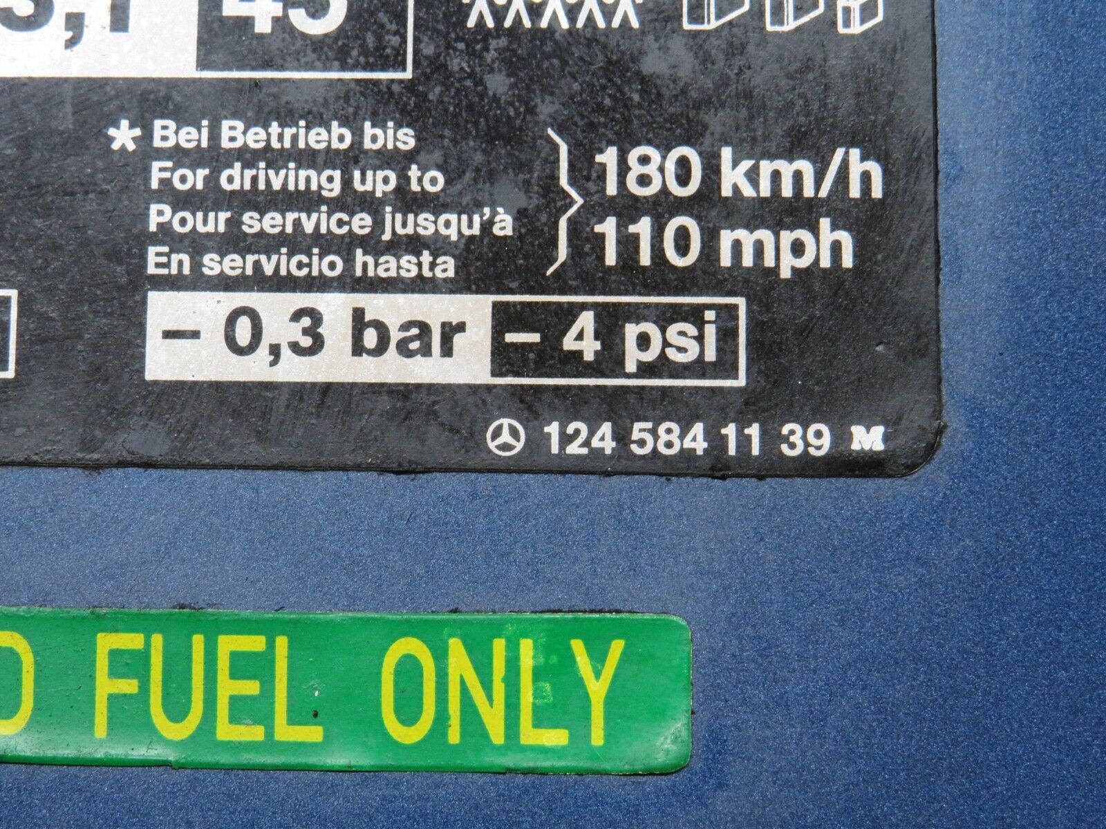 31307 Mercedes-Benz S124 220TE Wagon Fuel Tank Flap Cap 1245841139