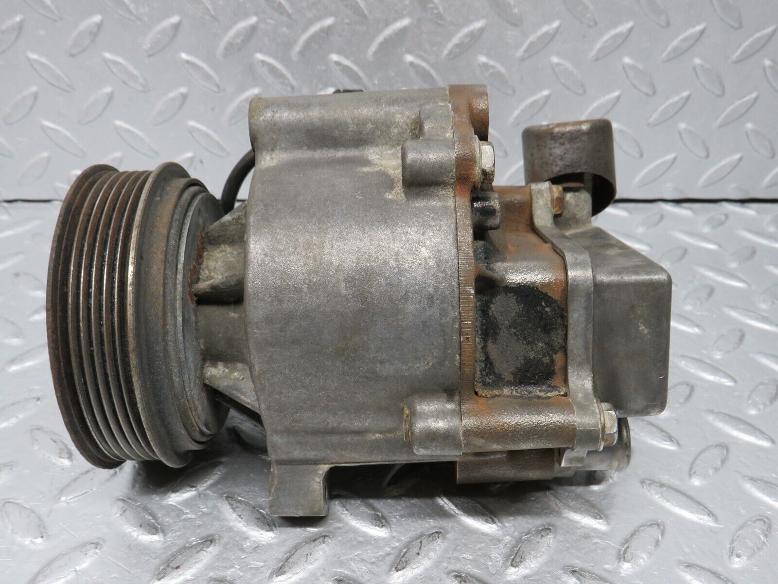 38624 Mercedes-Benz R129 280SL Coupe Exhaust Secondary Air Pump Denso 0001402685 1041400081