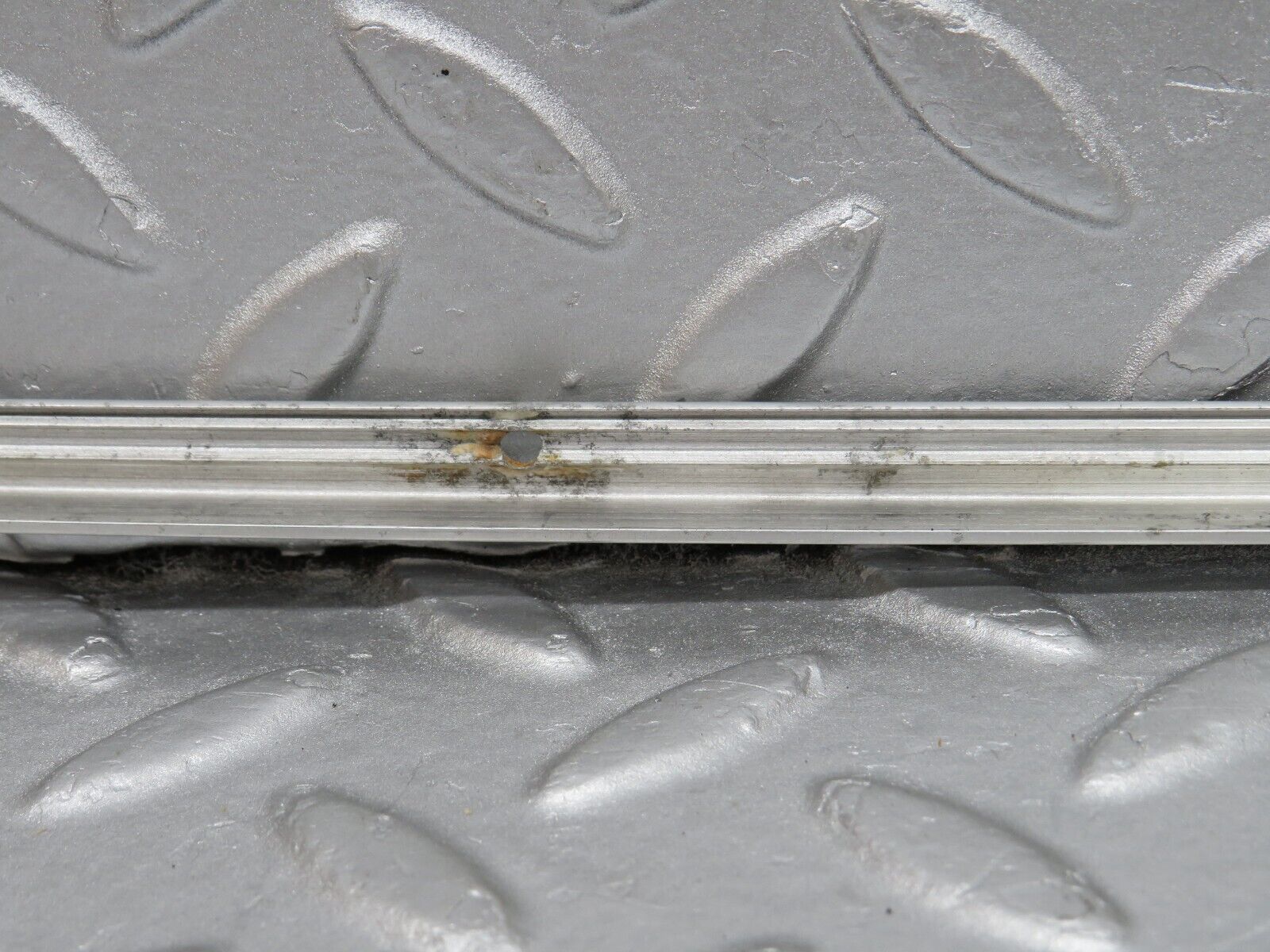 36216 Mercedes-Benz W126 420SE Sunroof Chrome Trim