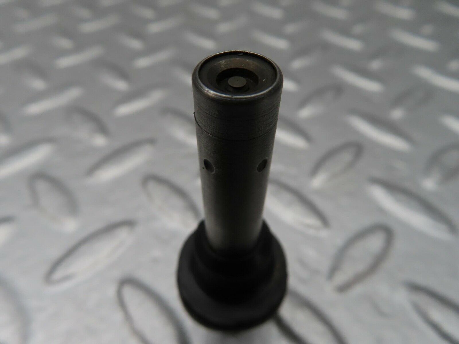 14030 Mercedes-Benz C107 280SLC Fuel Injector Bosch 0437502010