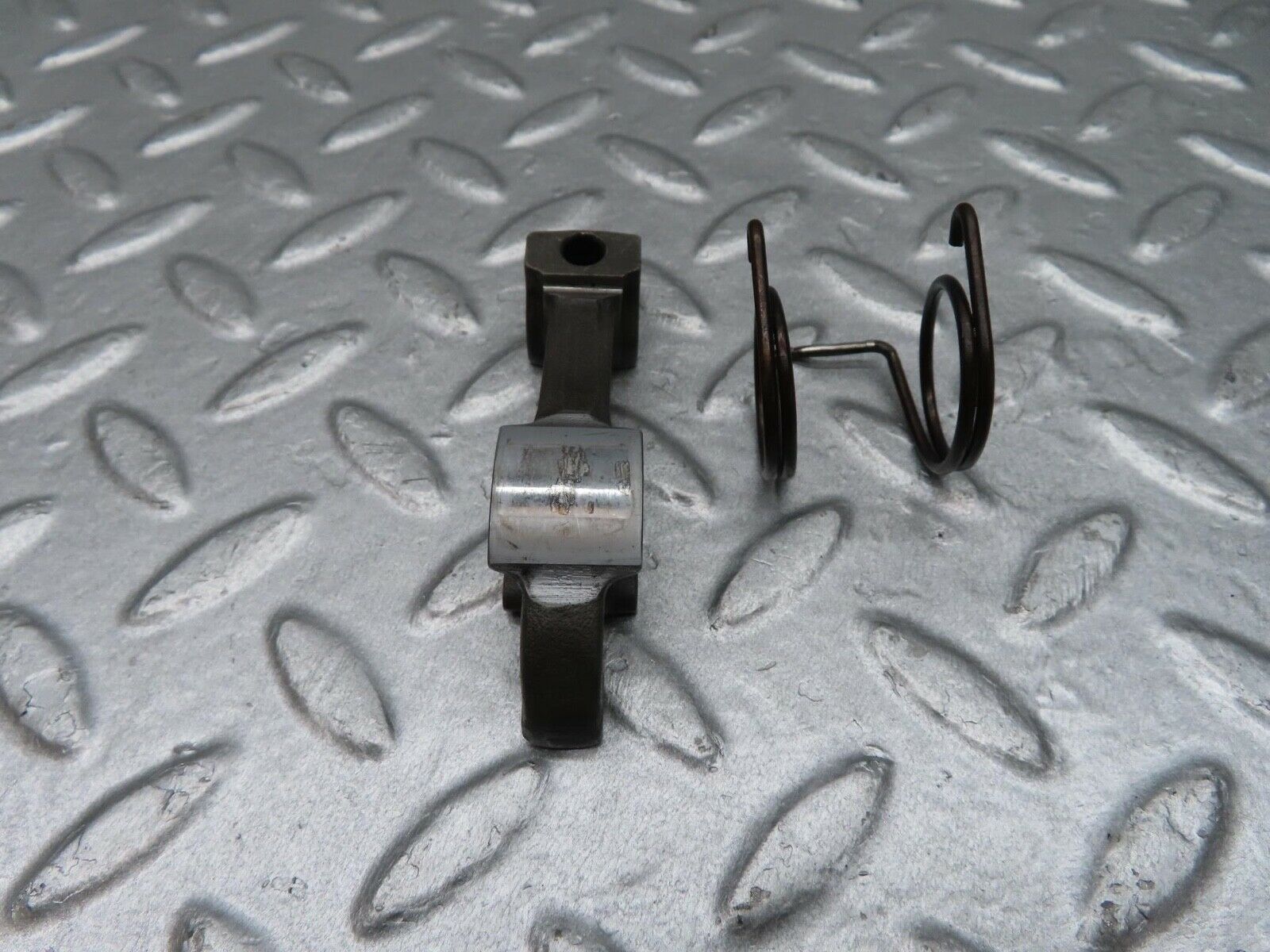 12865 Mercedes-Benz W111 220SE Valve Rocker Arm With Retaining Spring