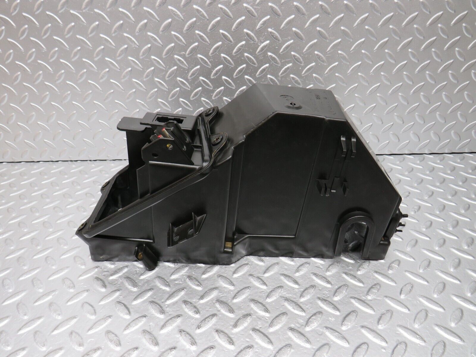 30410 Mercedes-Benz W124 230E Fuse Box 1245401850