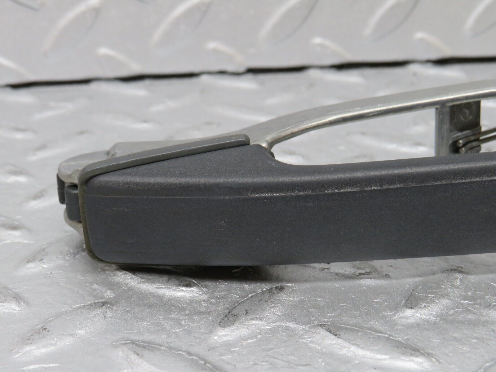 36629 Mercedes-Benz W201 190E 2.0L Exterior Door Handle Rear Right