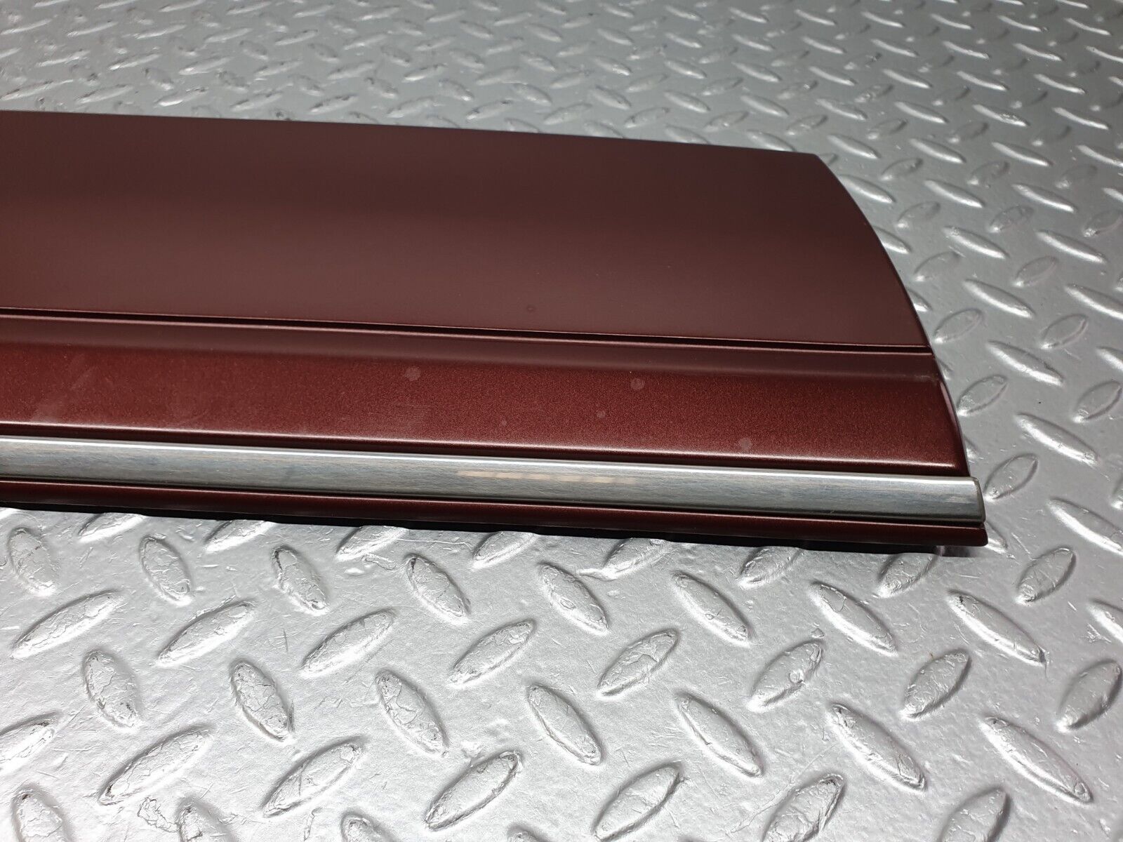 40941 Mercedes-Benz W126 300SE Rear Left Door Moulding Trim 1266903940