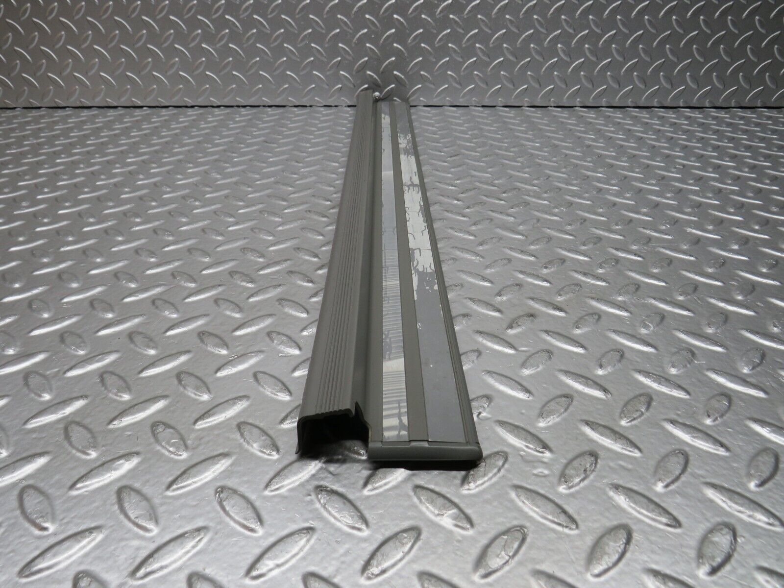 30448 Mercedes-Benz W124 230E Front Left Door Sill Trim