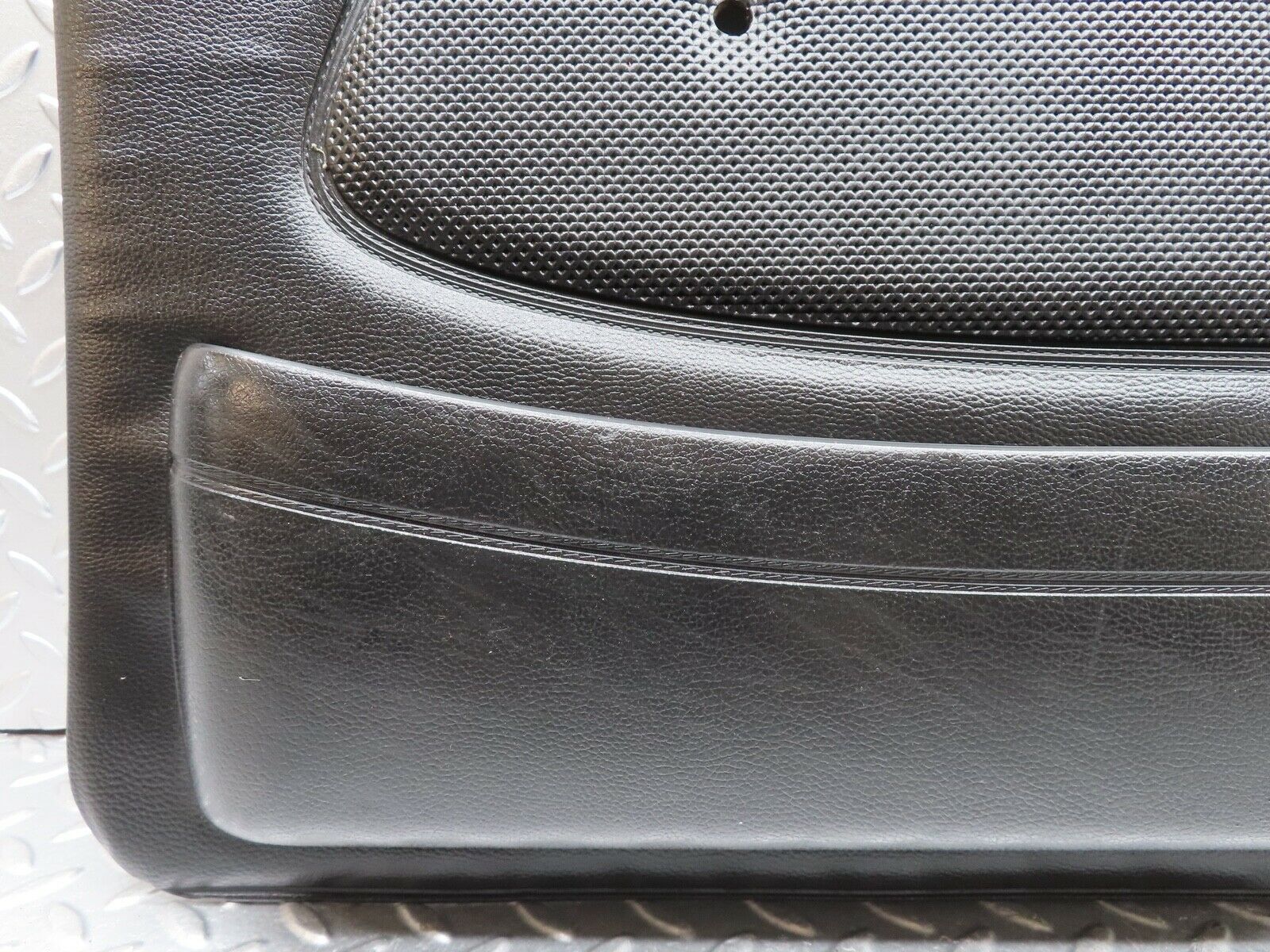 19028 Mercedes-Benz W123 300D Front Right Door Card Black