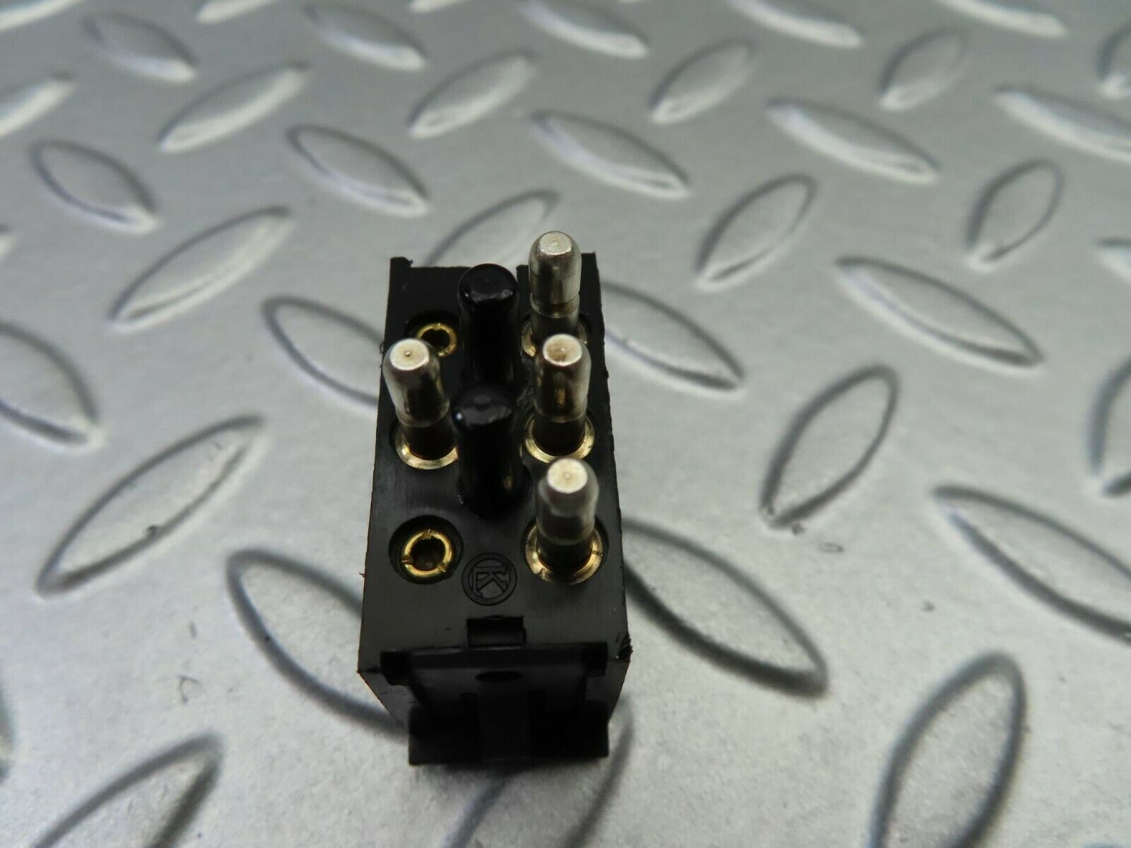 6951 Mercedes-Benz C107 350SLC Coupe Sunroof Switch 03812530