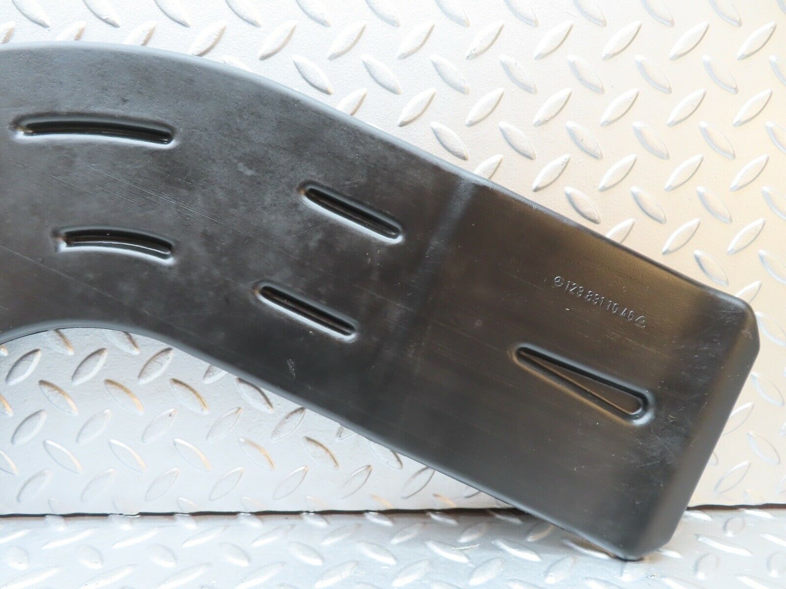 21160 Mercedes-Benz W123 230E Air Duct Heater Ventilation Right 1238311046