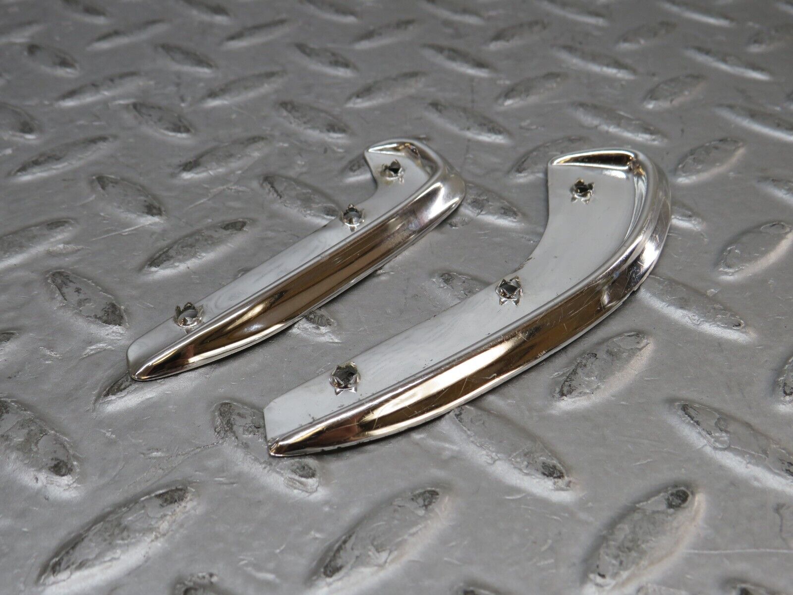 37298 Mercedes-Benz W109 300SEL Interior Door Handle Chrome Trim Pair Right