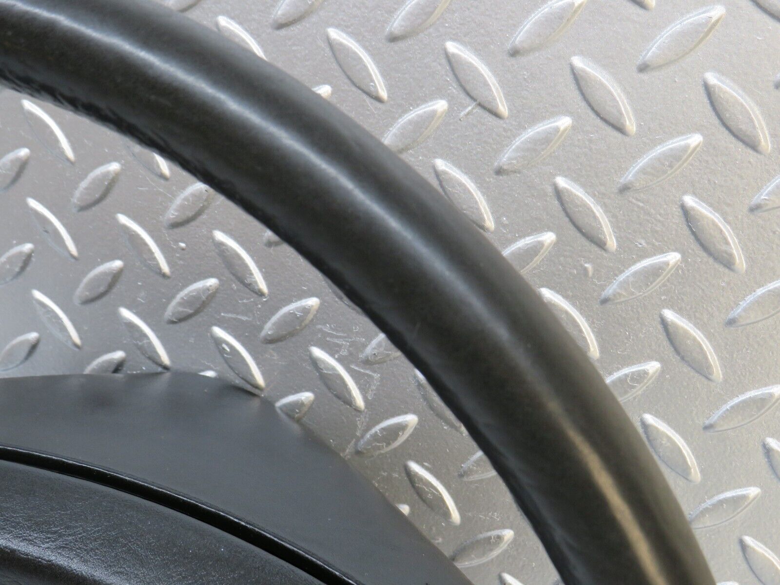 28245 Mercedes-Benz S123 240D Wagon Steering Wheel 1264640017