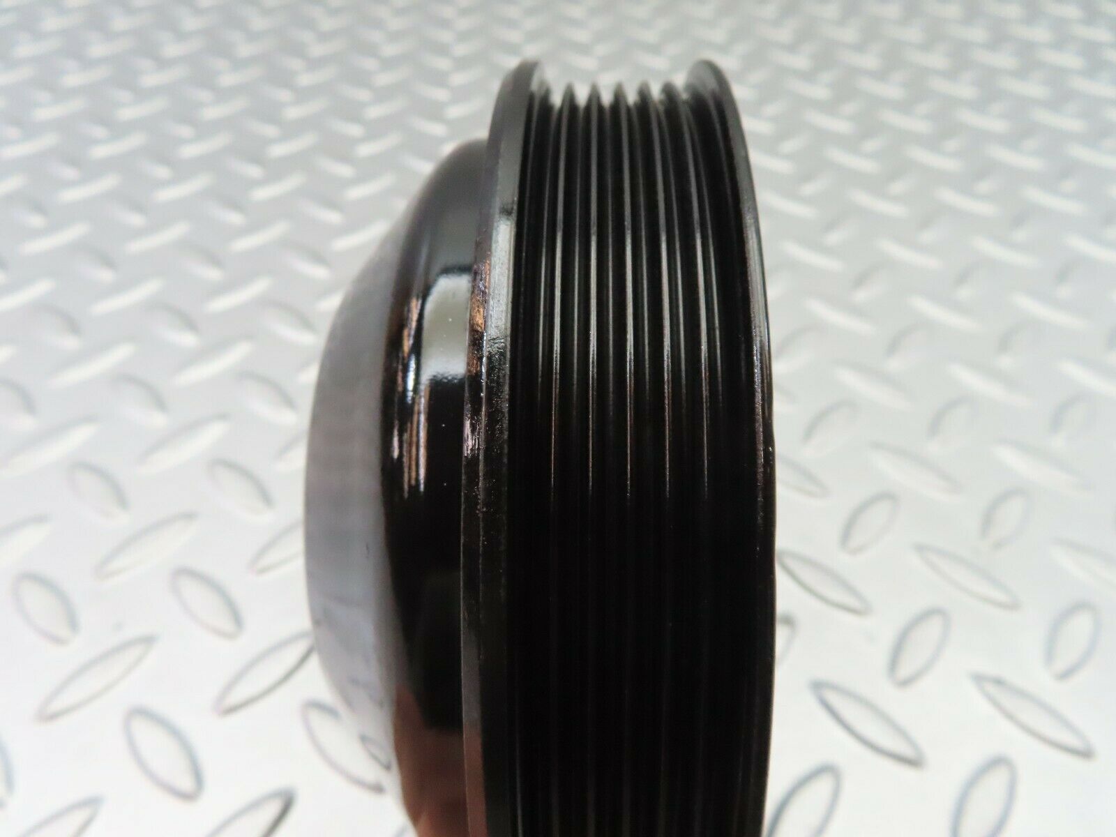 6802 Mercedes-Benz S124 E220 Wagon Power Steering Pump Pulley 1112300015