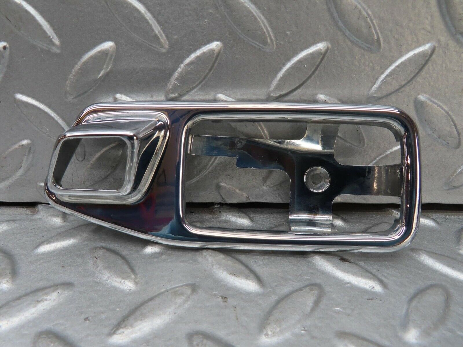 7055 Mercedes-Benz W123 230E Chrome Frame For Door Opener Left 1167660111