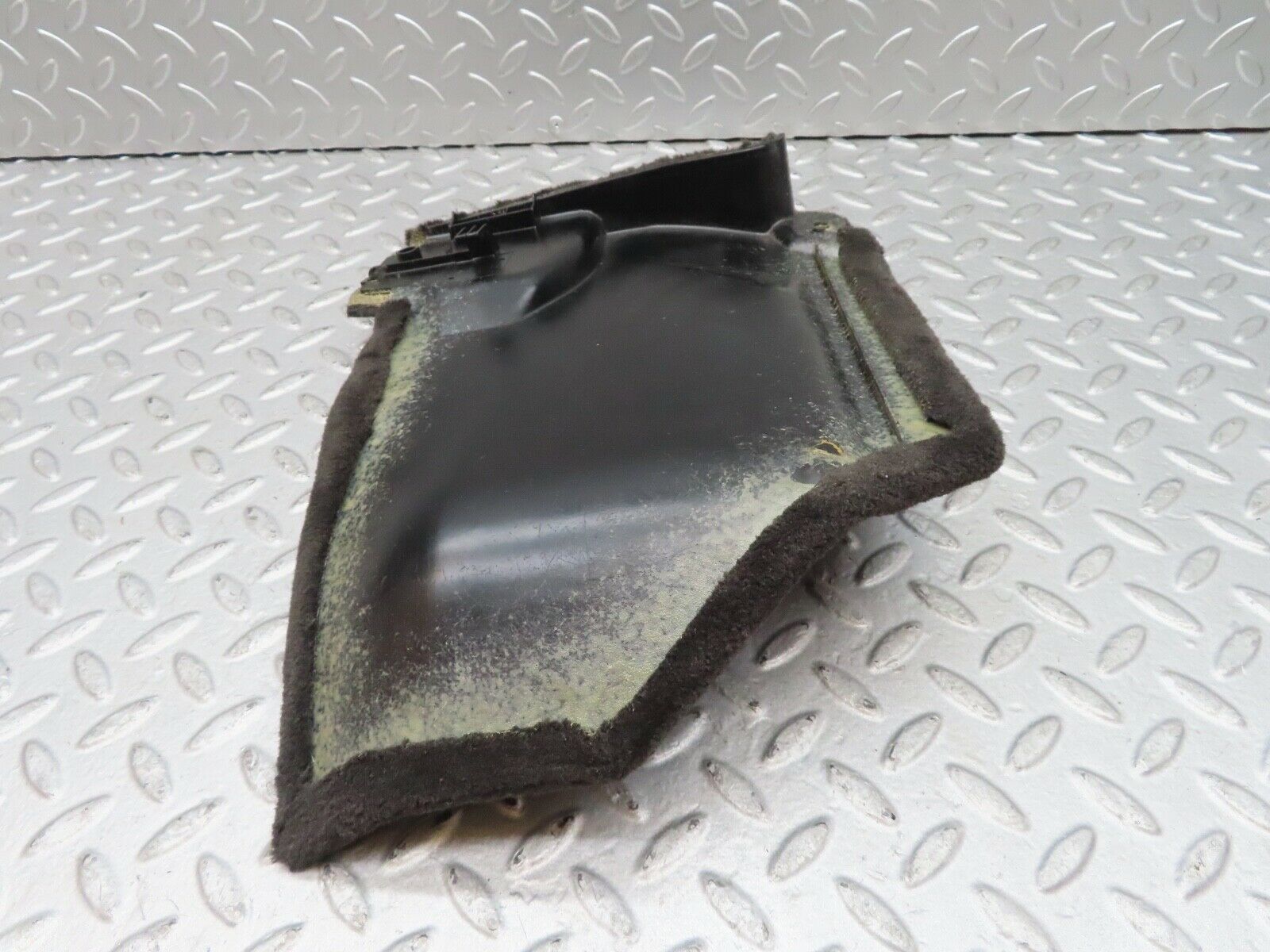 17171 Mercedes-Benz R129 300SL Coupe Front Left Kick Panel Black Carpet