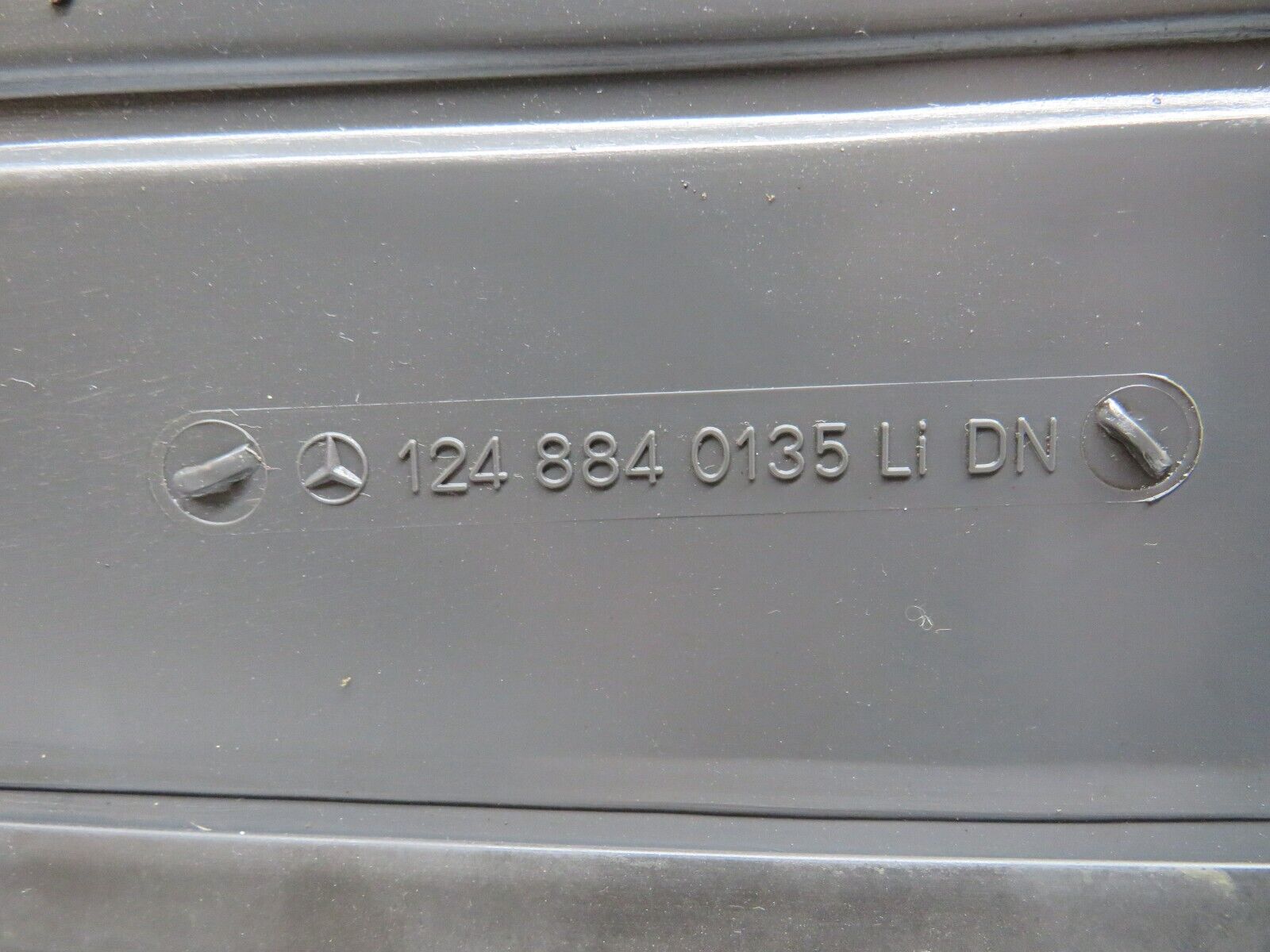 29238 Mercedes-Benz W124 230E Front Left Inner Fender Wing Splash Guard 1248840135