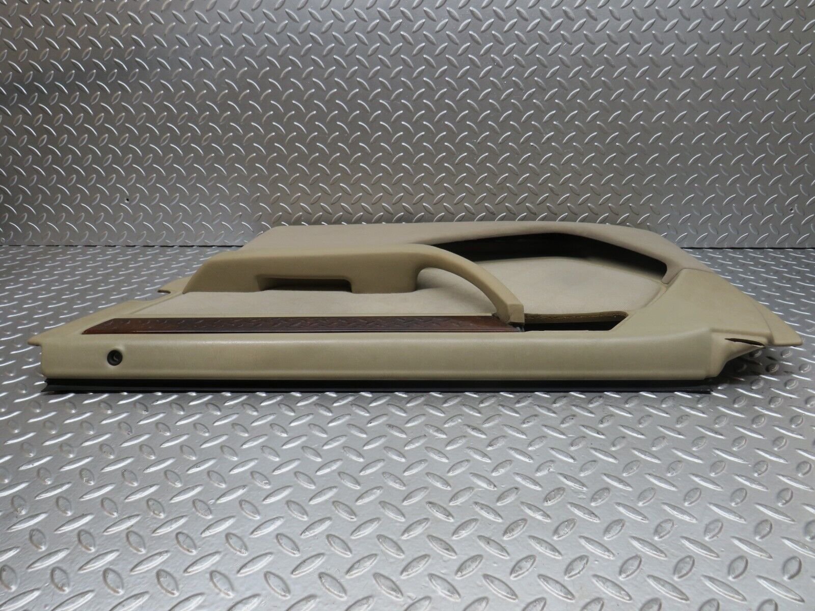27522 Mercedes-Benz S124 300TE Wagon Front Right Door Card Beige