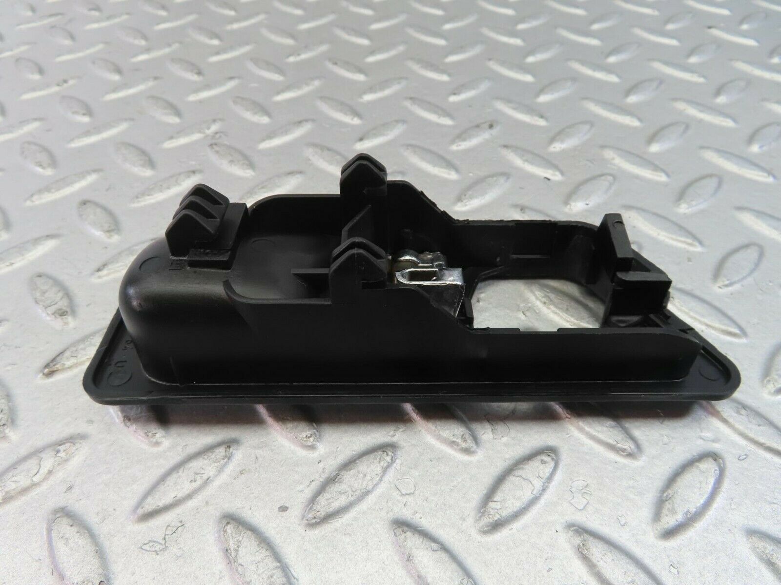 10377 Mercedes-Benz W201 190E Left Interior Door Handle 2017660164