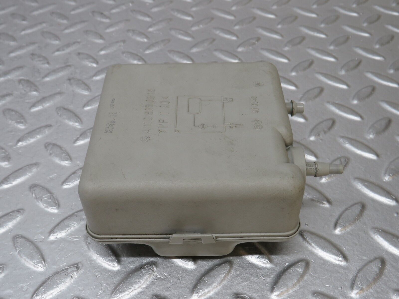 35037 Mercedes-Benz W210 320E Vacuum Reservoir 1708050019