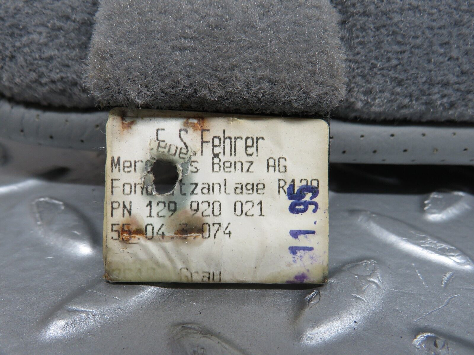 39810 Mercedes-Benz R129 320SL Coupe Rear Seat Grey Leather 1299220101 129920021