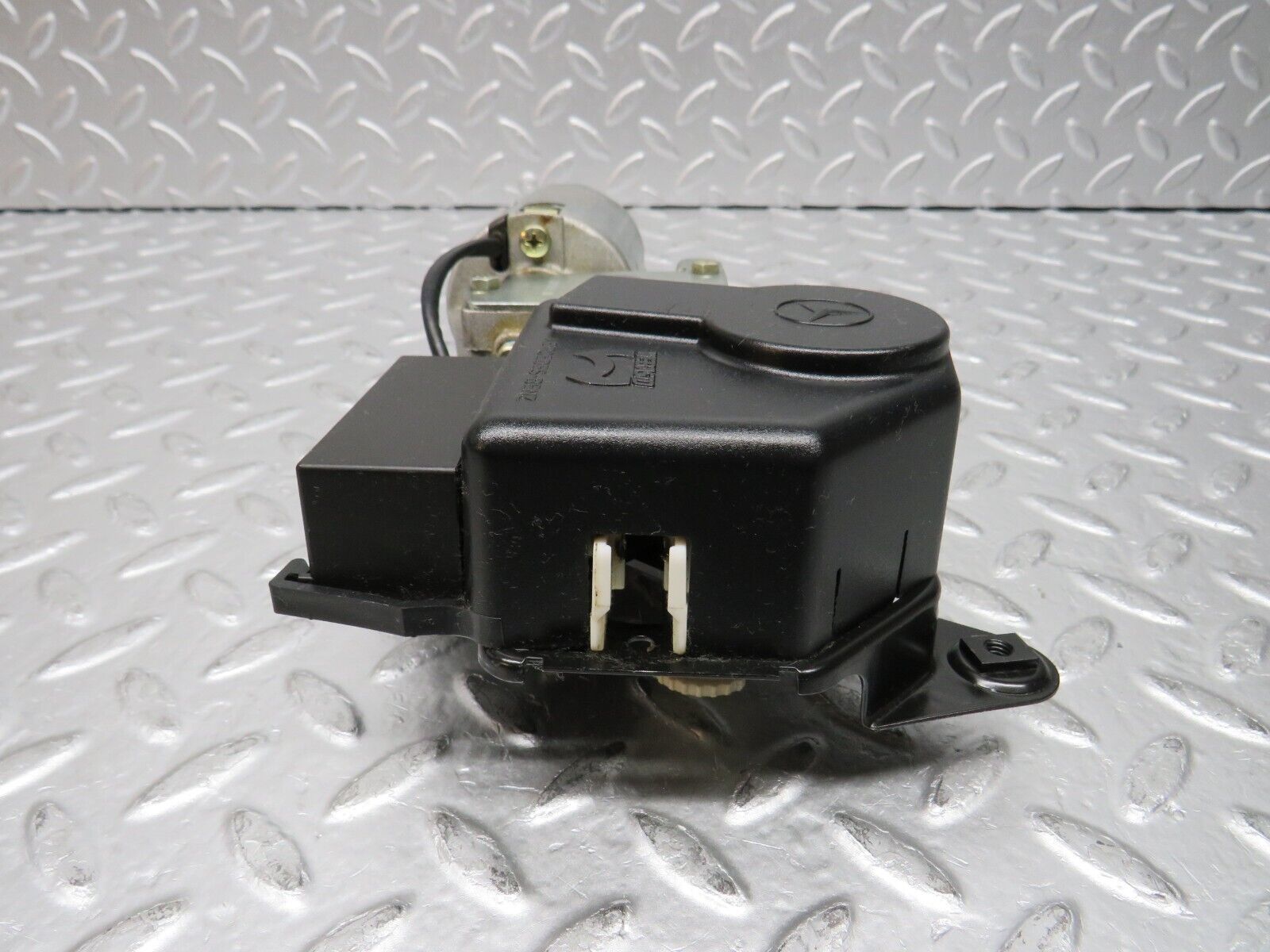 31682 Mercedes-Benz W201 190LE 1.8L Sunroof Motor Webasto With Relay 2017800107 1248210047