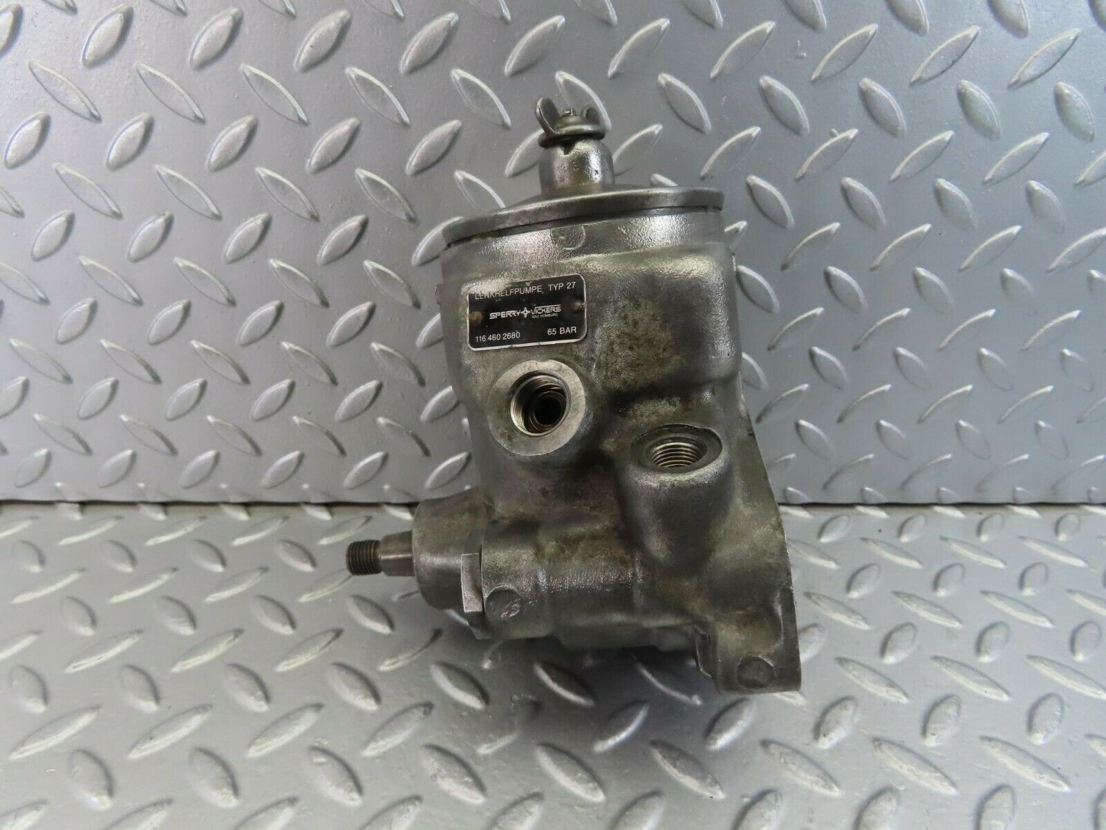 10051 Mercedes-Benz C123 230CE Coupe Power Steering Pump 1164602680
