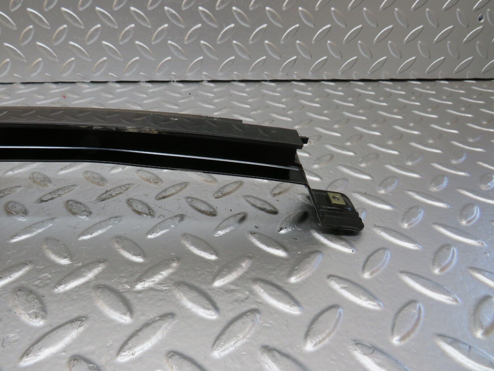 25061 Mercedes-Benz W140 S320 Rear Left Door Window Exterior Trim