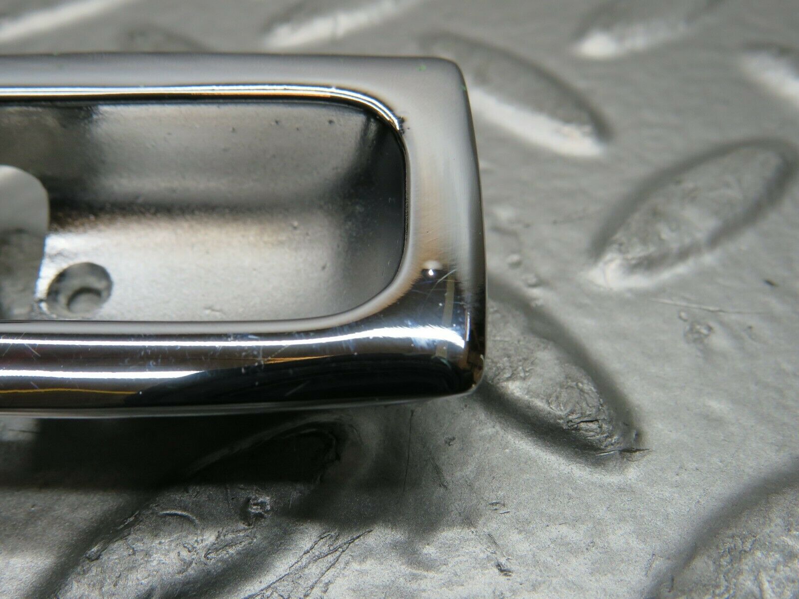 22976 Mercedes-Benz C123 230CE Coupe Door Lock Handle Surround Chrome