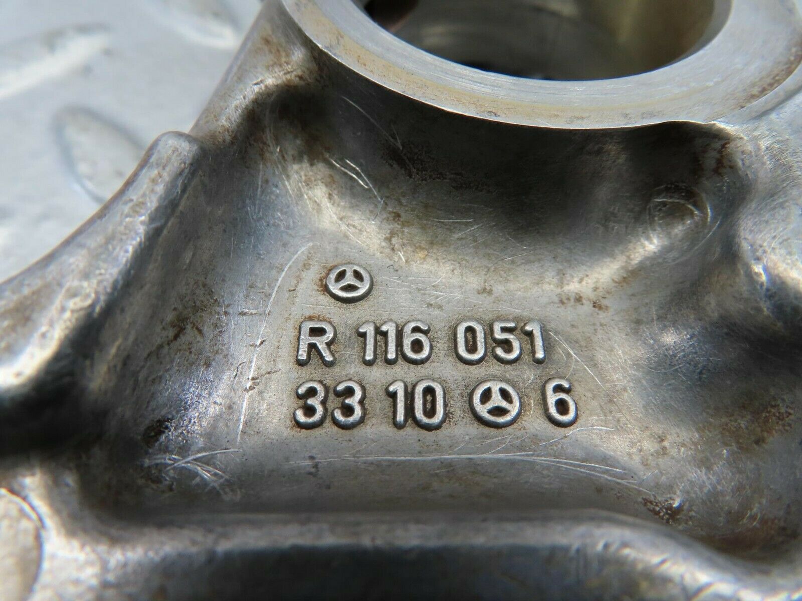 9124 Mercedes-Benz W116 Camshaft Tower Bearing 1160513310