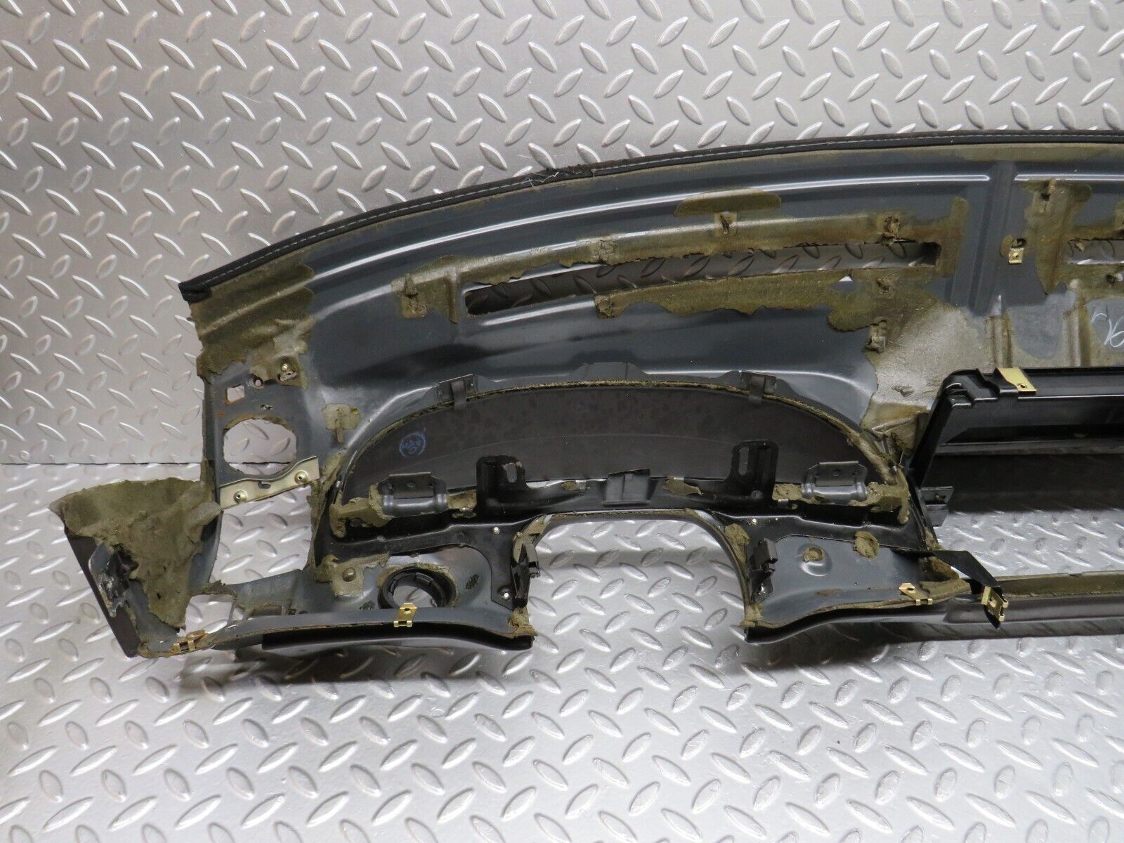 38610 Mercedes-Benz R129 280SL Coupe Dashboard Black