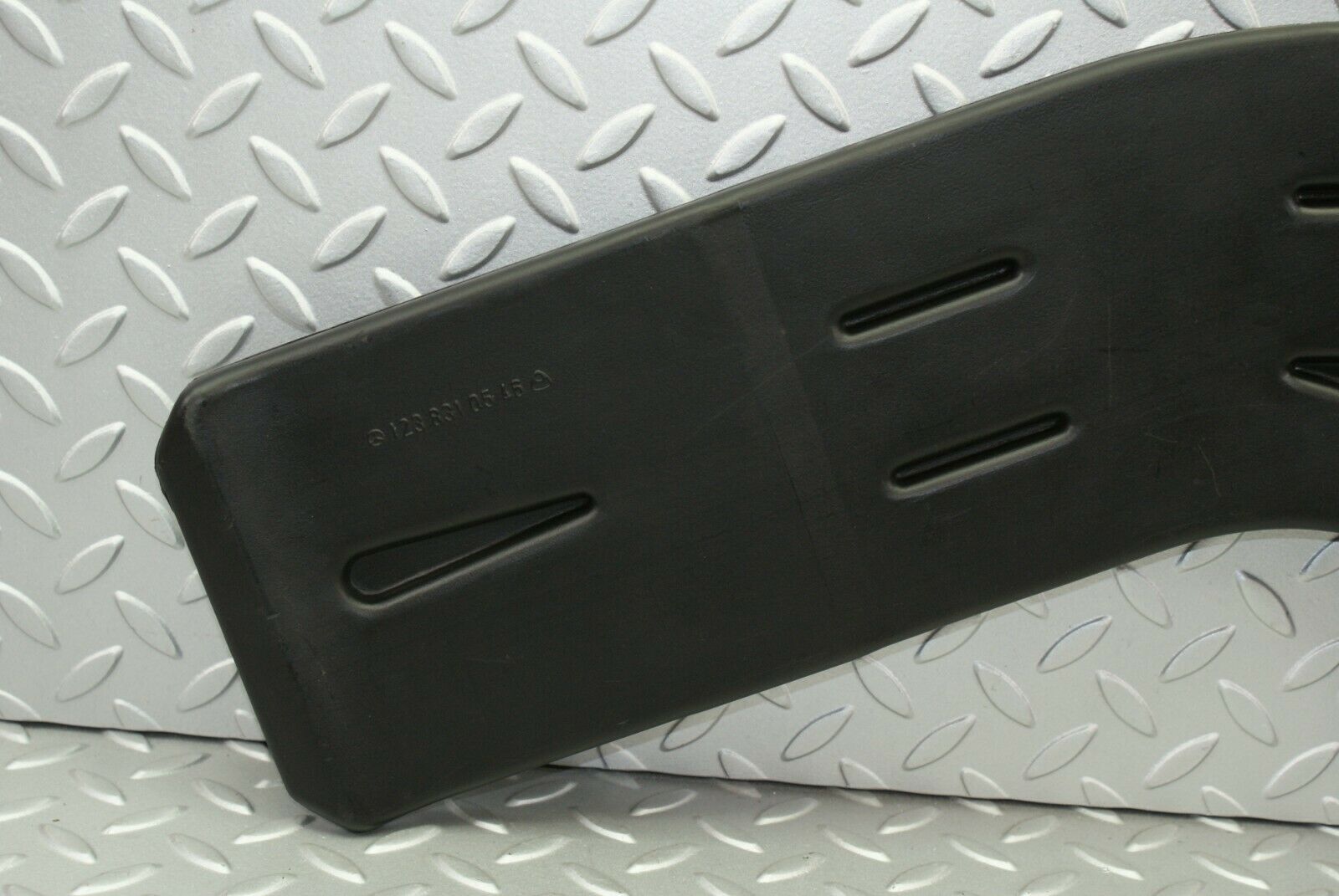 2902 Mercedes-Benz C123 280CE Coupe Heating Air Duct Left Side 1238310546