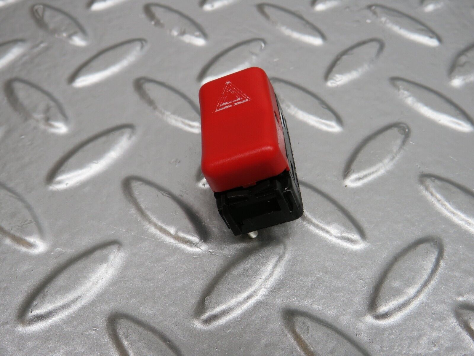 24685 Mercedes-Benz W140 S320 Hazard Warning Light Switch 1408216451