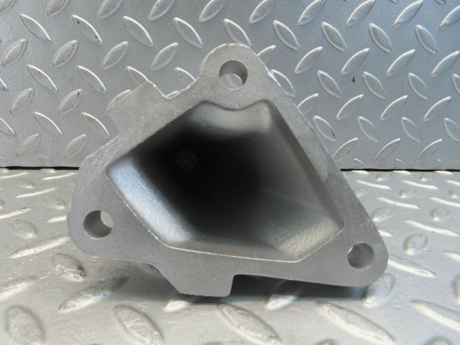 11473 Mercedes-Benz C123 230CE Coupe Engine Mount Bracket Right 1022230304