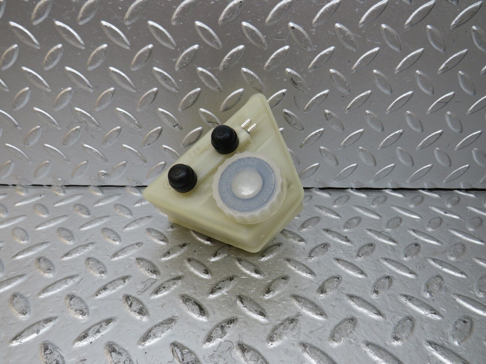 26684 Mercedes-Benz C124 220CE Coupe Brake Fluid Reservoir Tank