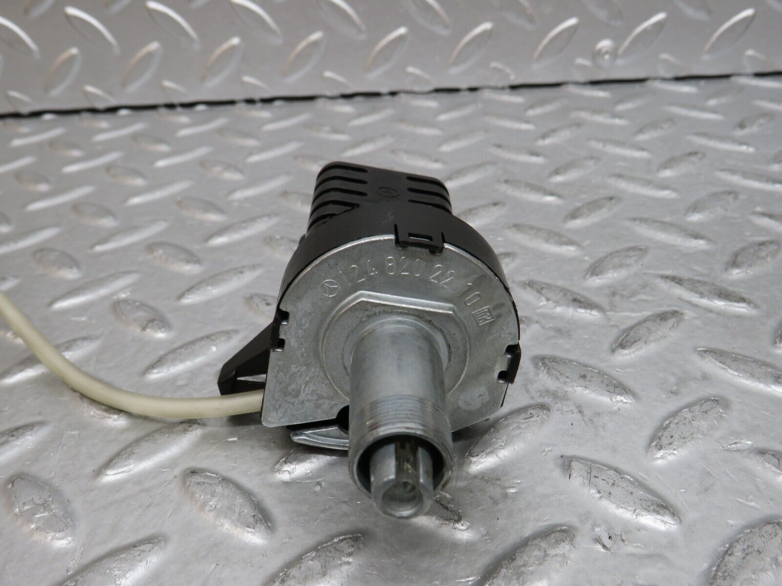 29373 Mercedes-Benz W124 230E Heater Blower Switch 1248202210