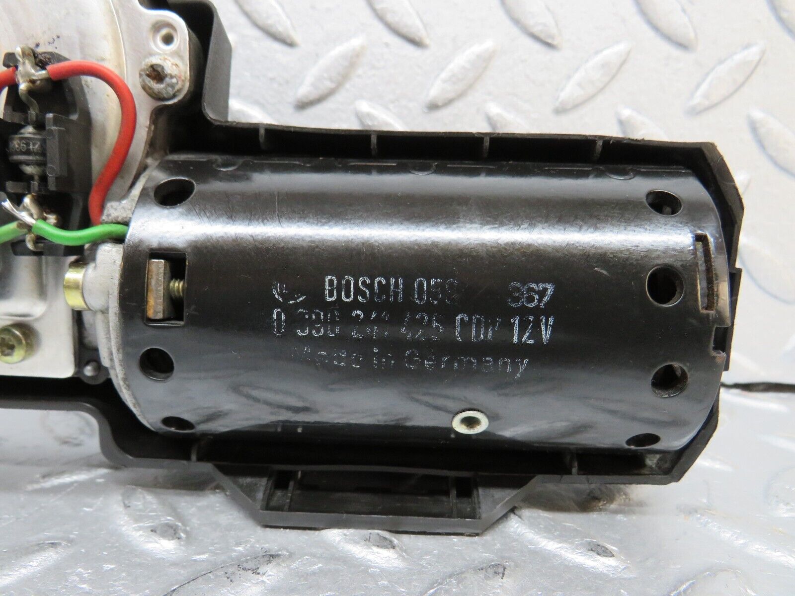 38078 Mercedes-Benz A124 320E Cabriolet Wiper Motor 0390241425