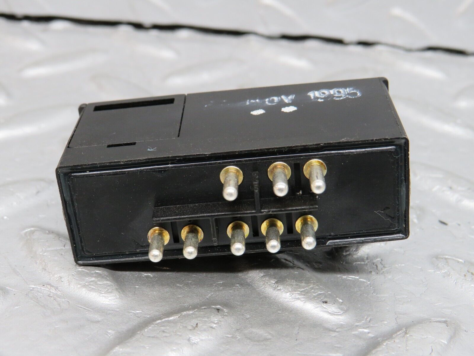 39652 Mercedes-Benz R129 320SL Coupe Seat Locking Relay 1298210047