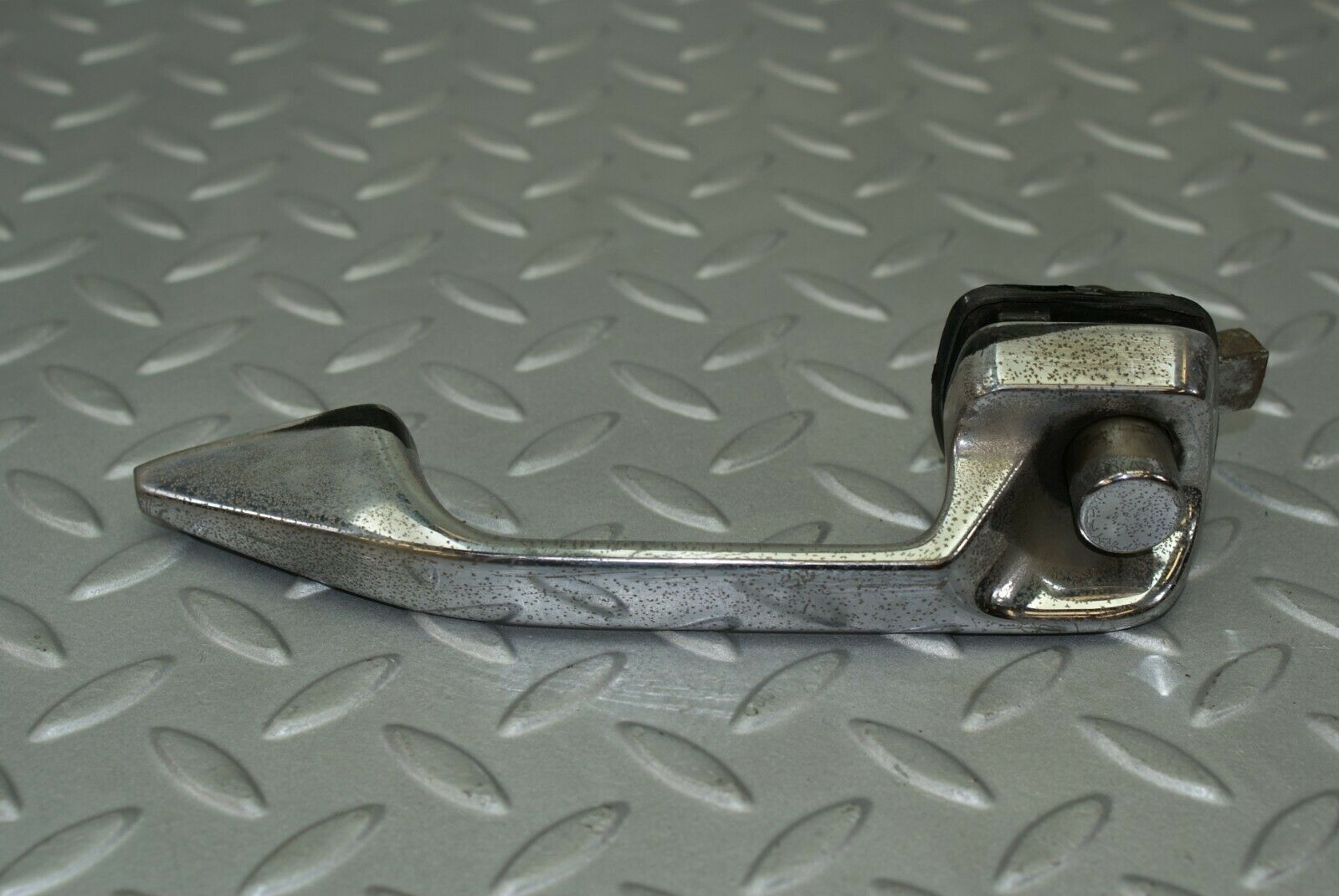 3105 Mercedes-Benz W115 220D Door Handle Rear Right 1157660401