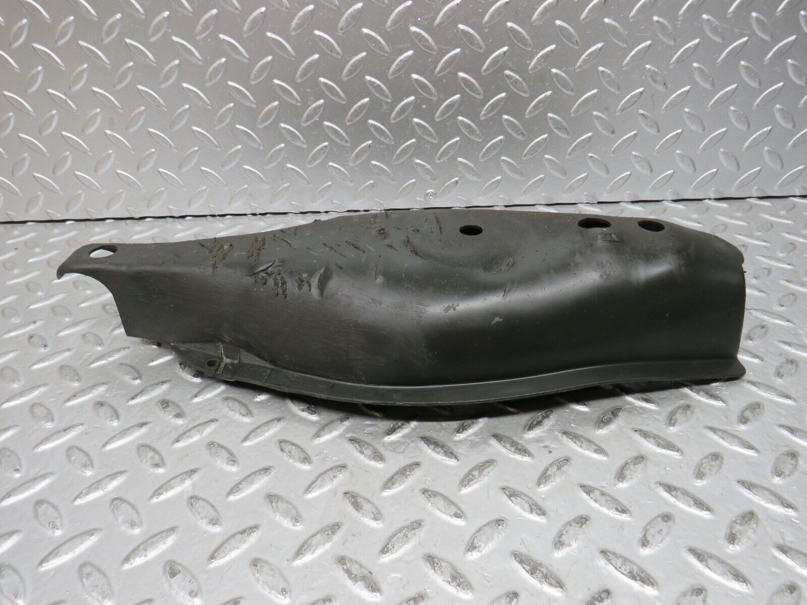 29031 Mercedes-Benz C124 320CE Coupe Rear Control Arm Cover 1293520188