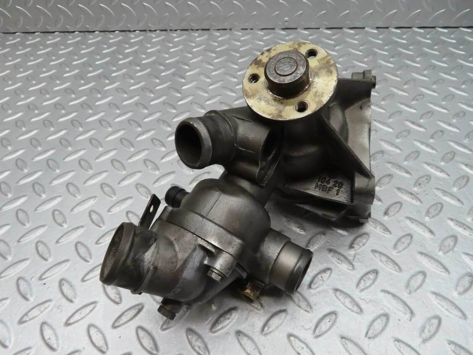 12166 Mercedes-Benz R129 300SL Coupe Water Pump 1032010101