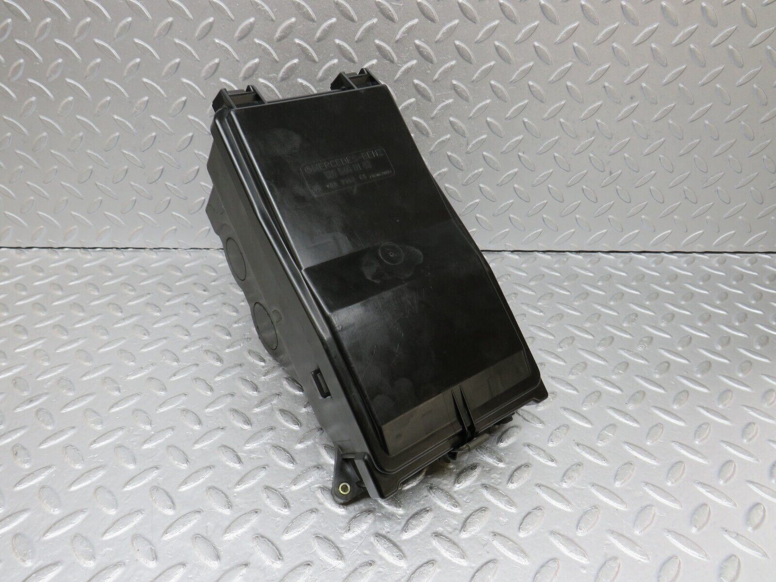 36197 Mercedes-Benz W126 420SE Fuse Box Housing 1265401650 1265400182