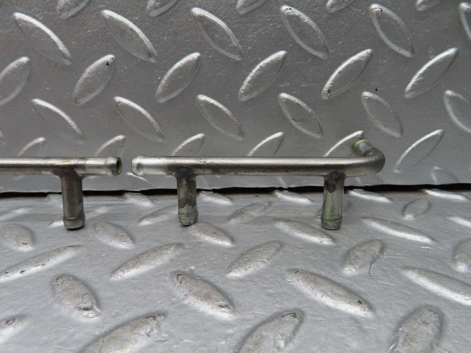 20917 Mercedes-Benz W114 250CE Coupe Fuel Injector Pipe