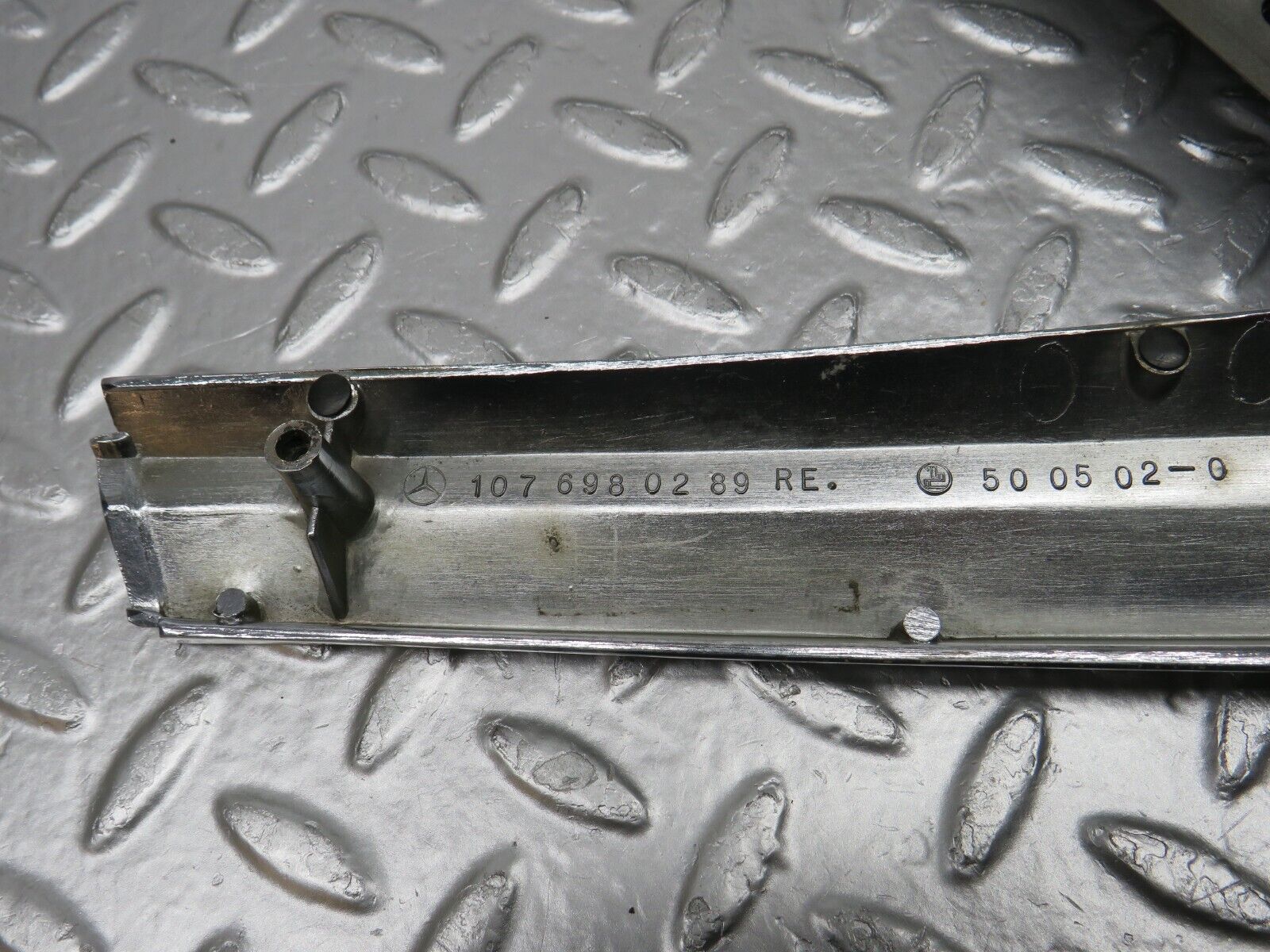 0695 Mercedes-Benz C107 350SLC Coupe Window Trim Chrome Right Side 1076980289