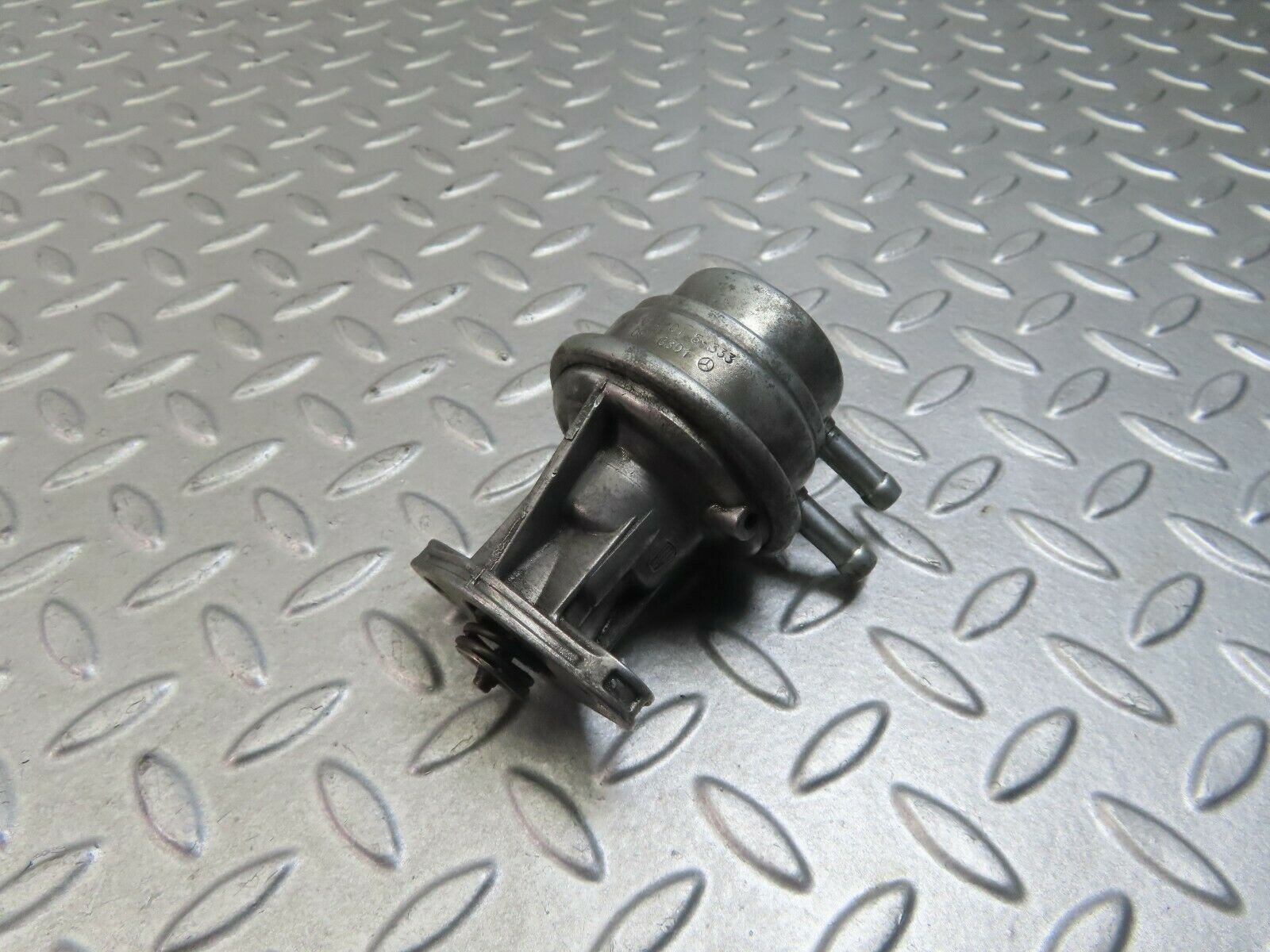 8828 Mercedes-Benz W124 Fuel Pump 0020916801