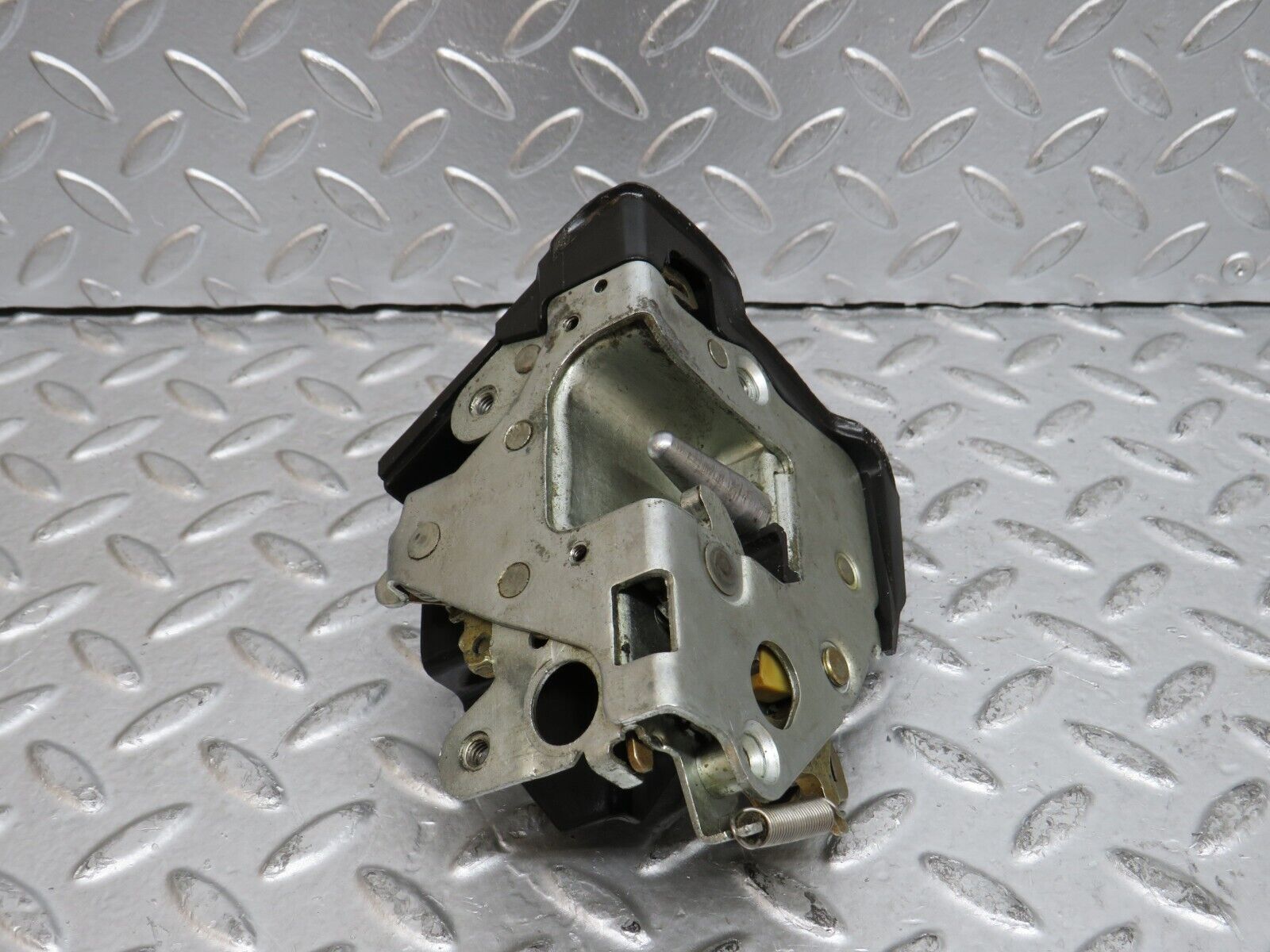 29669 Mercedes-Benz W123 230E Rear Right Door Lock Mechanism 1237230208