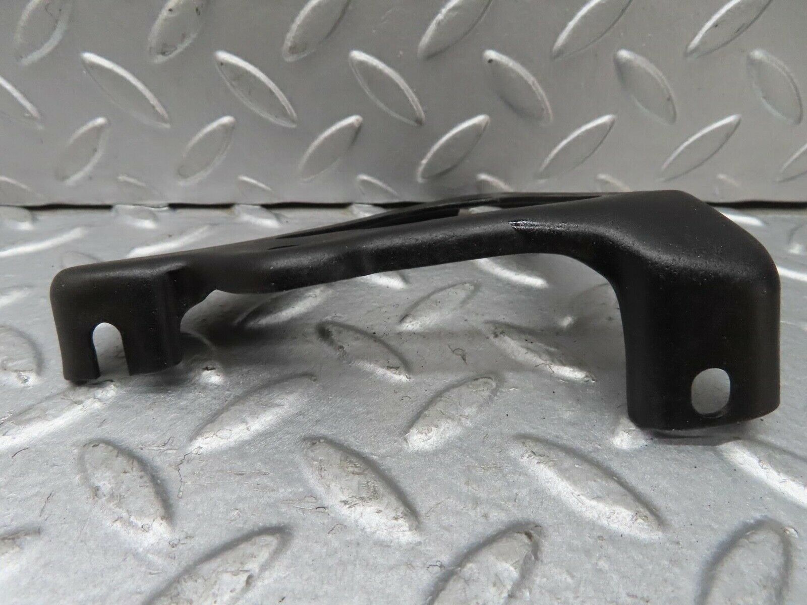 13630 Mercedes-Benz W123 200 Starter Motor Bracket